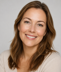 Nicole B., 38
